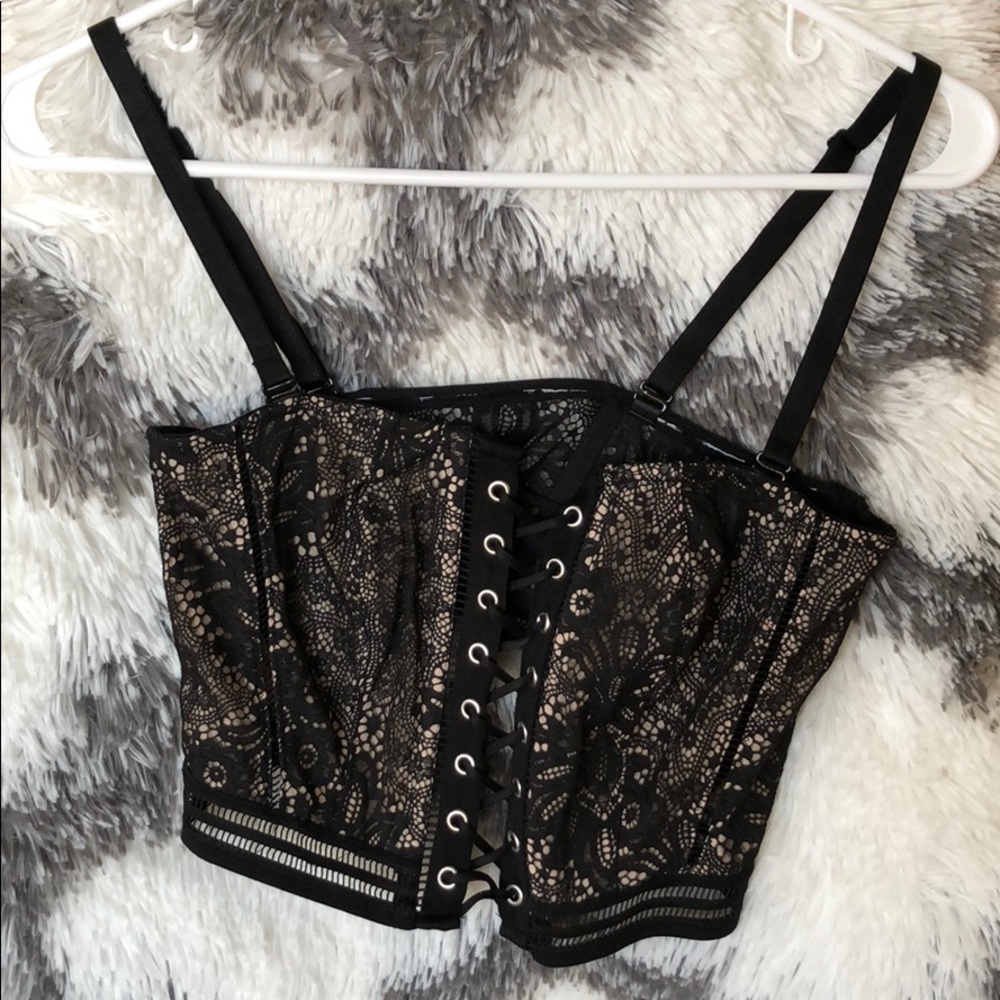BNWT beautiful lace Victoria secret bra/tube top